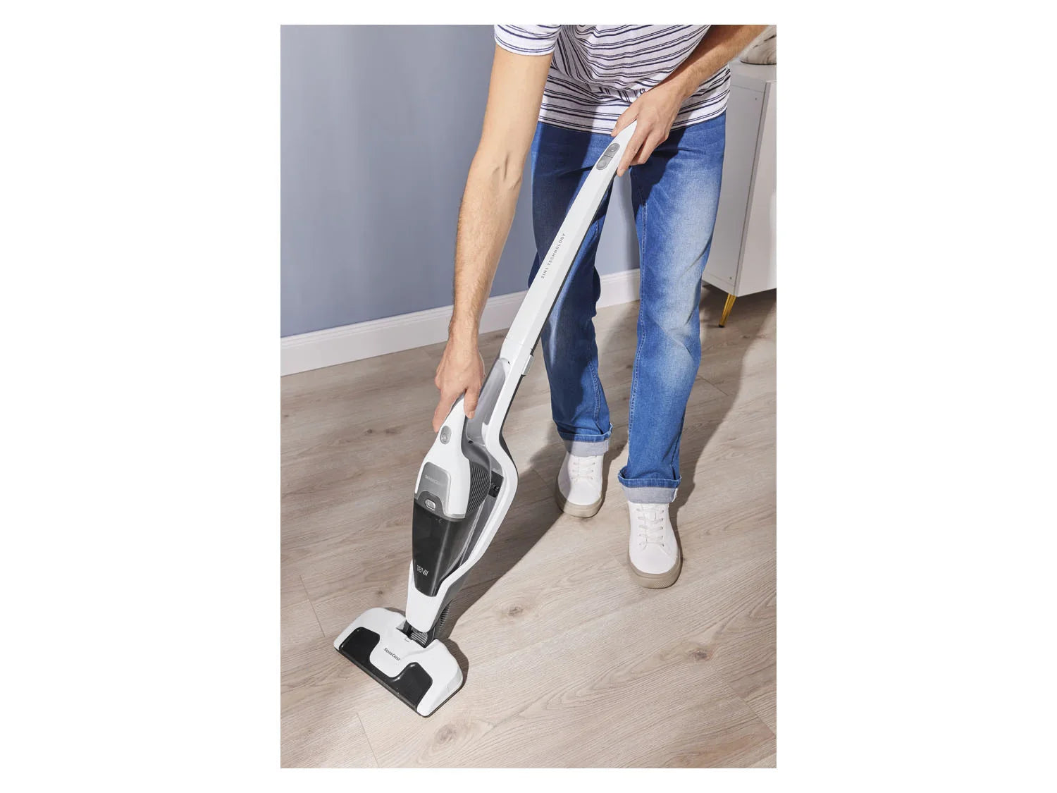 SILVERCREST Aspirateur balai et  main SHSS 18 B1, 18 V