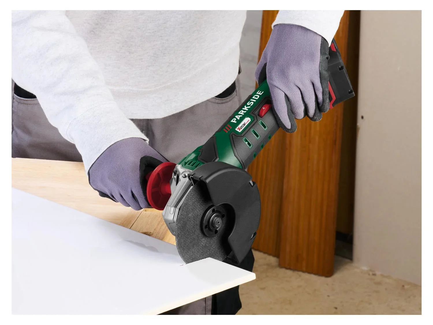 PARKSIDE Meuleuse d'angle sans fil 20 V / 4 Ah PWSA 20-Li D4, coffret de dmarrage avec batterie et chargeur