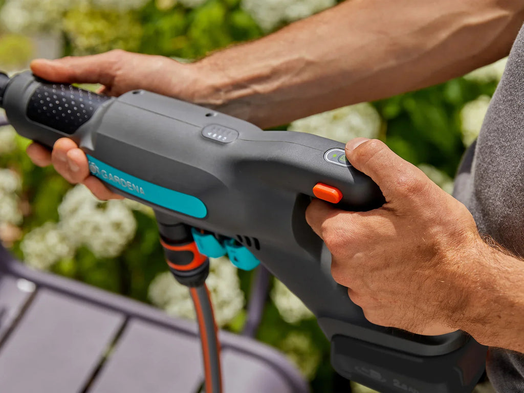 Gardena Nettoyeur moyenne pression  batterie AquaClean 24/18V P4A, 24 bar