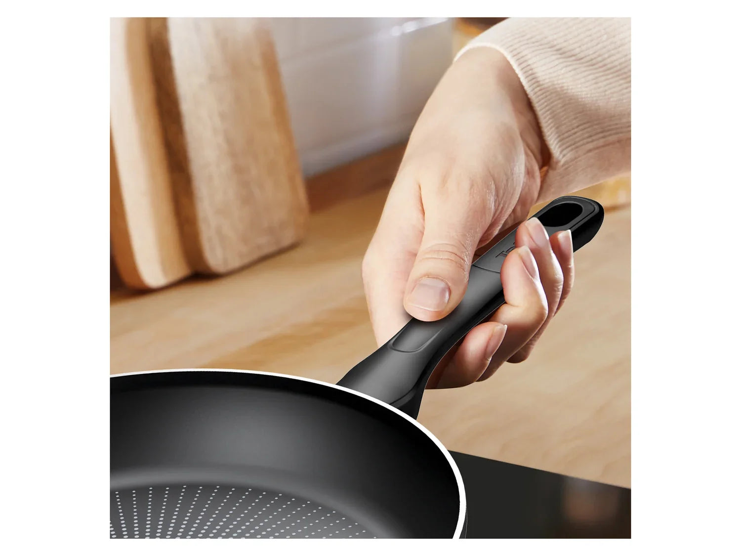 Tefal Pole Resist Essential,  28 cm