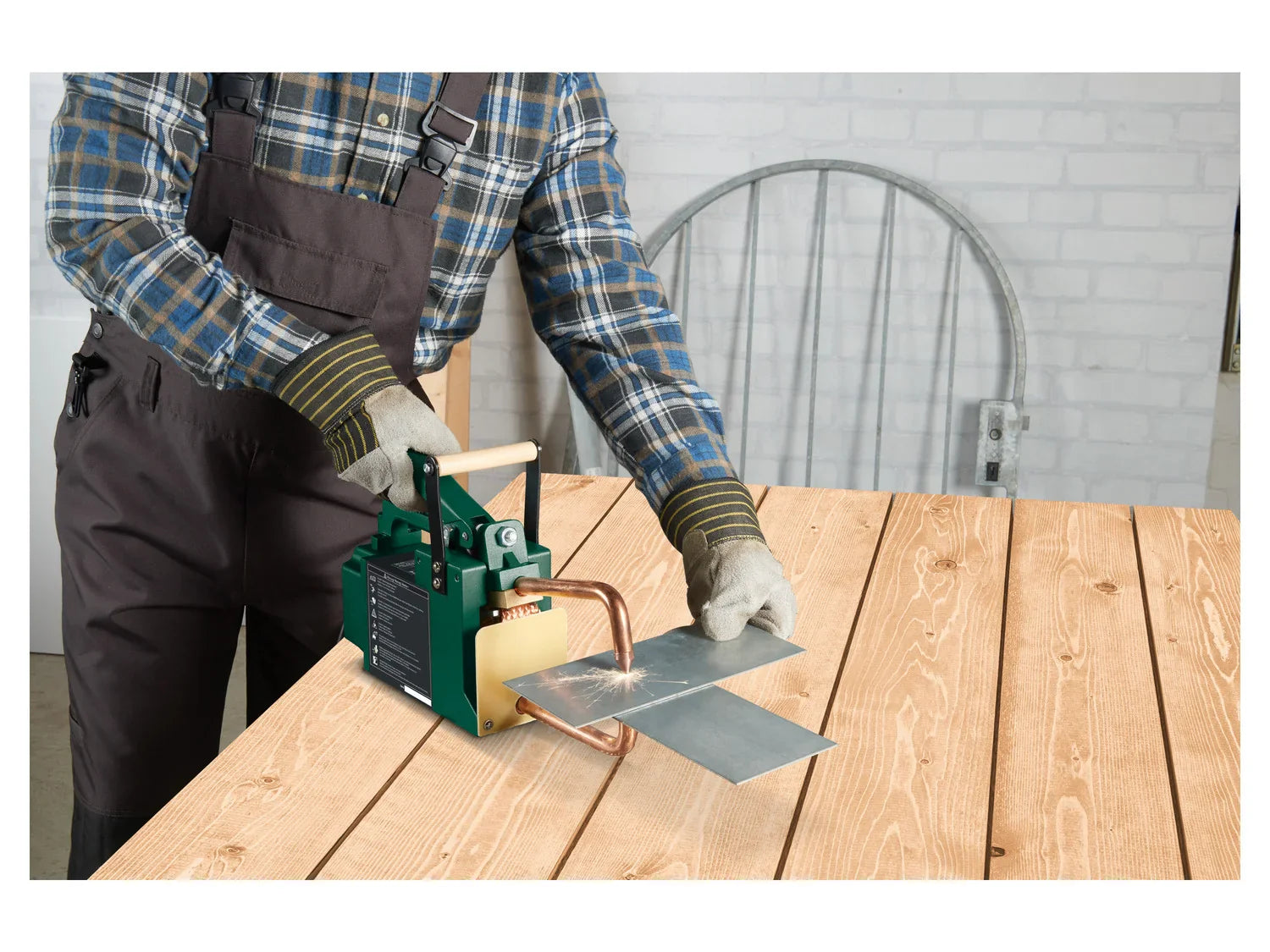 PARKSIDE Soudeuse par point PPSZ 700 A1