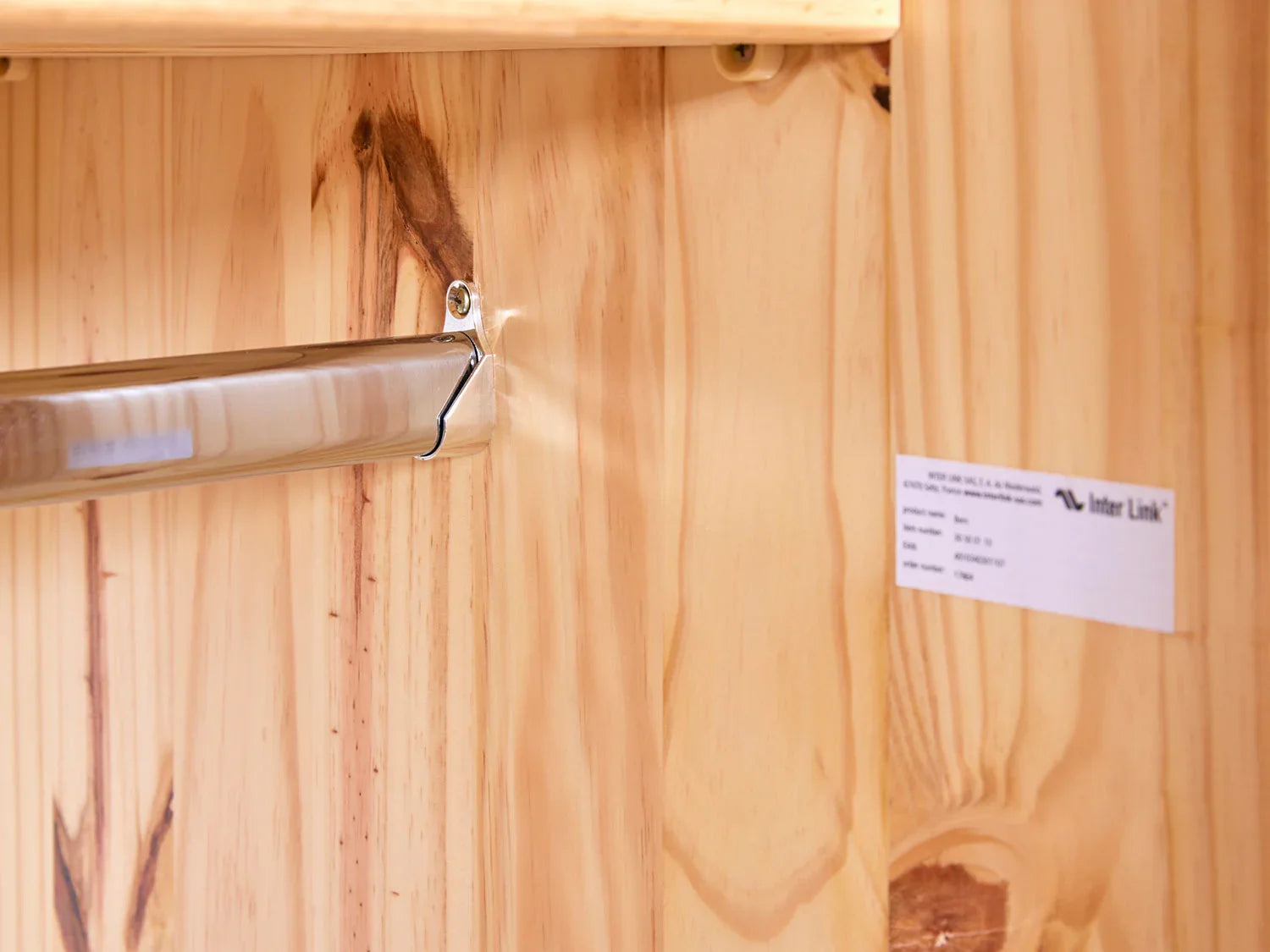 Inter Link Armoire en bois massif