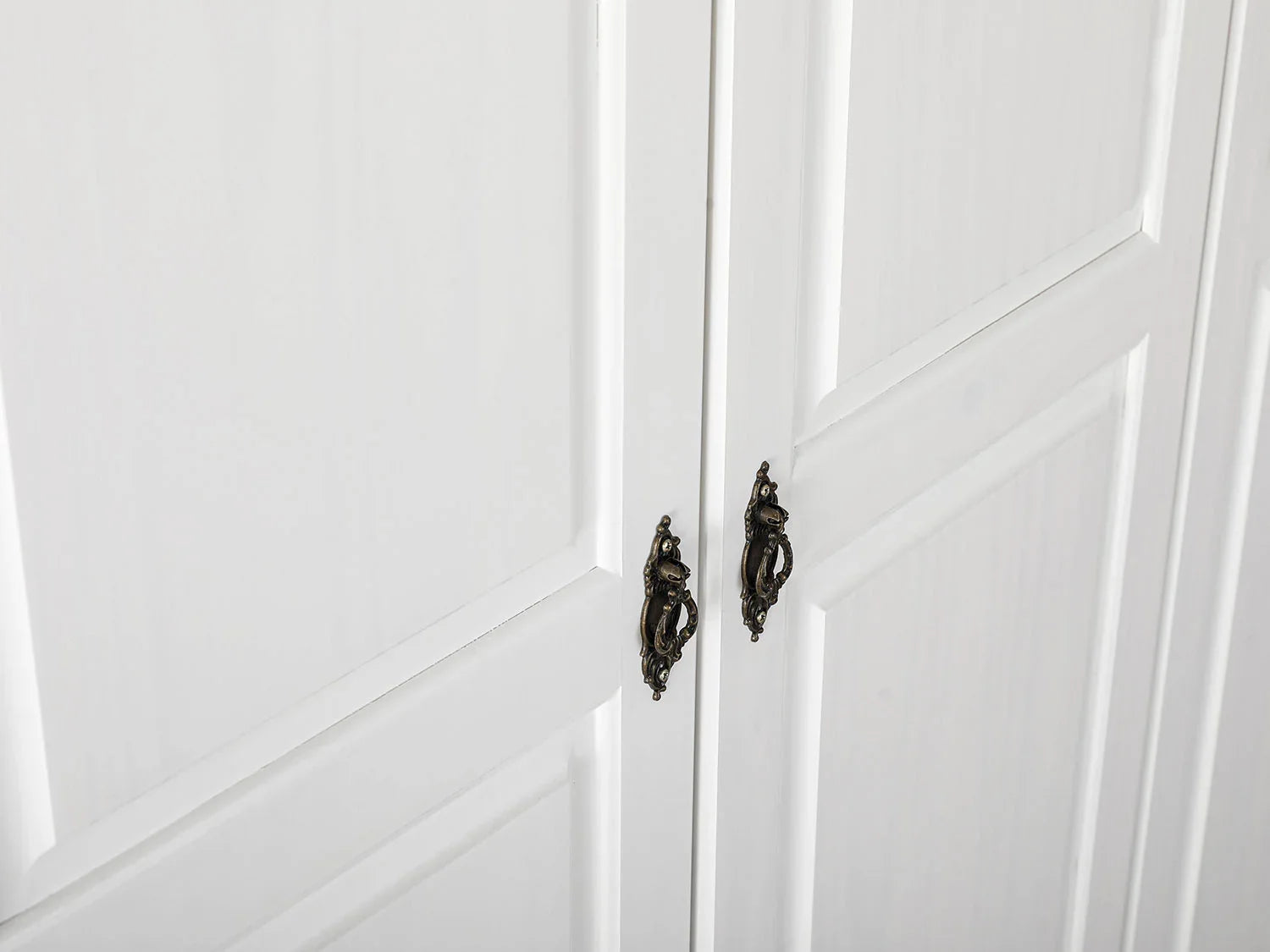 Inter Link Armoire en bois massif